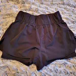 Ebb & Flow stretchy shorts